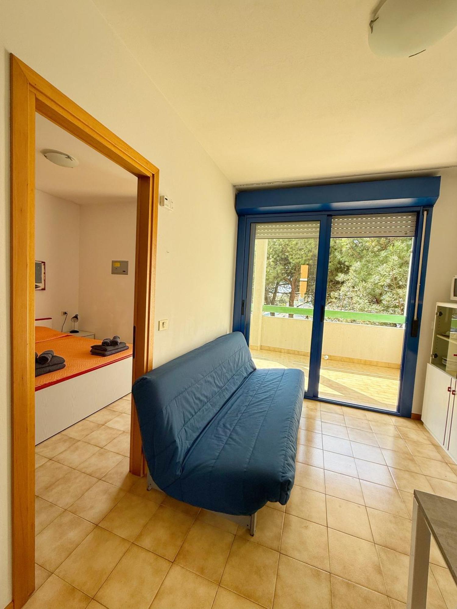 Apartment Grazioso N 40 A A 100mt Dal Mare